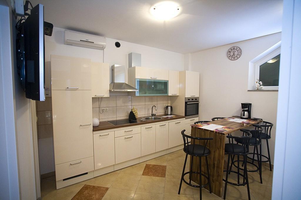 Apartments Rubic Омиш Номер фото