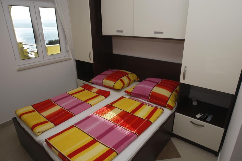 Apartments Rubic Омиш Экстерьер фото